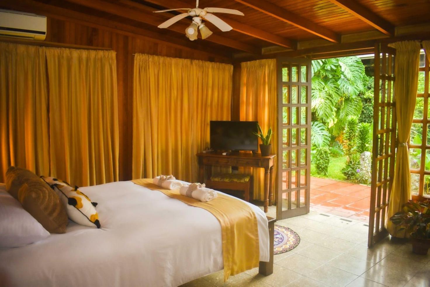 Turrialba Bed & Breakfast Exterior photo