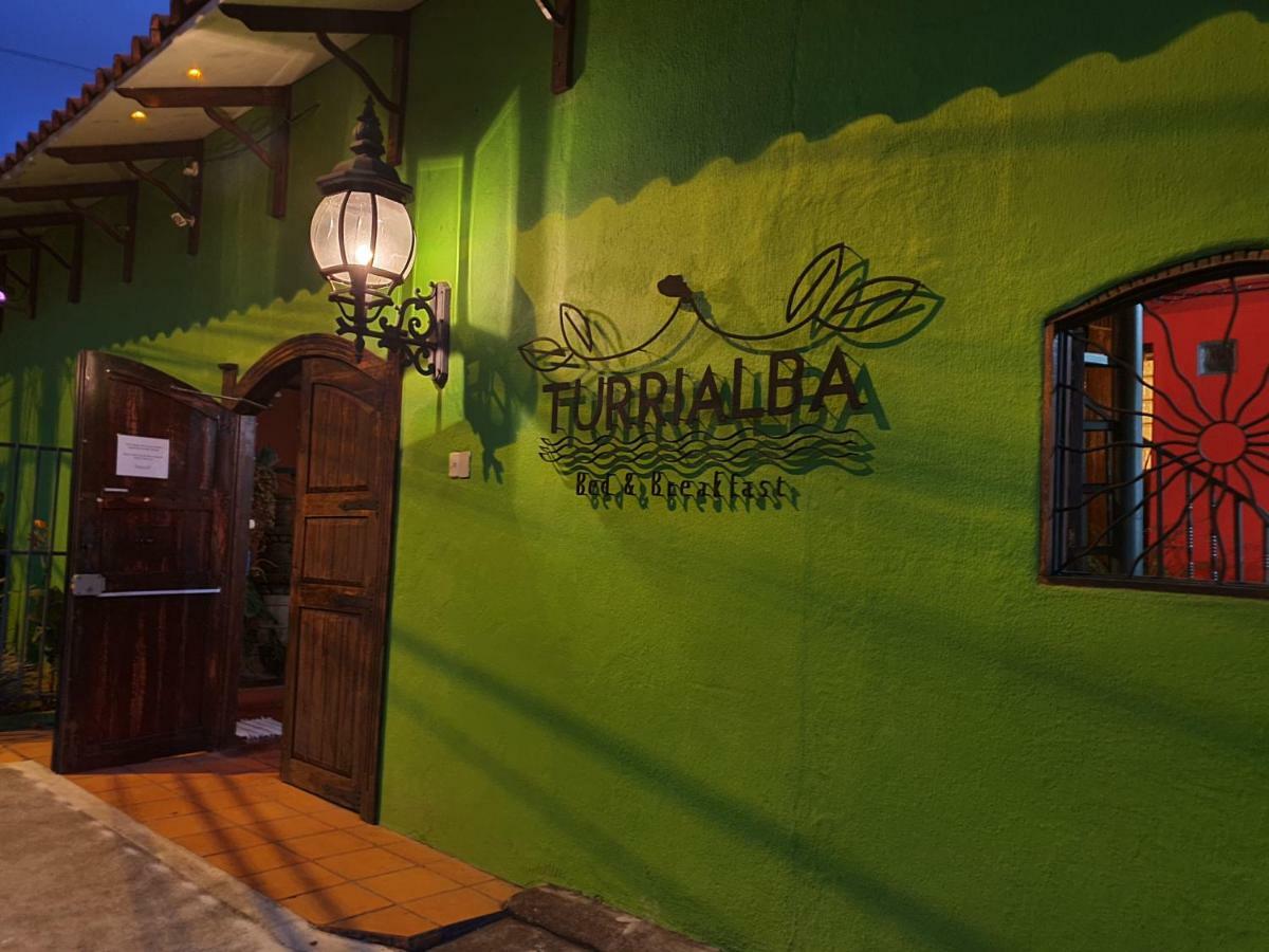 Turrialba Bed & Breakfast Exterior photo