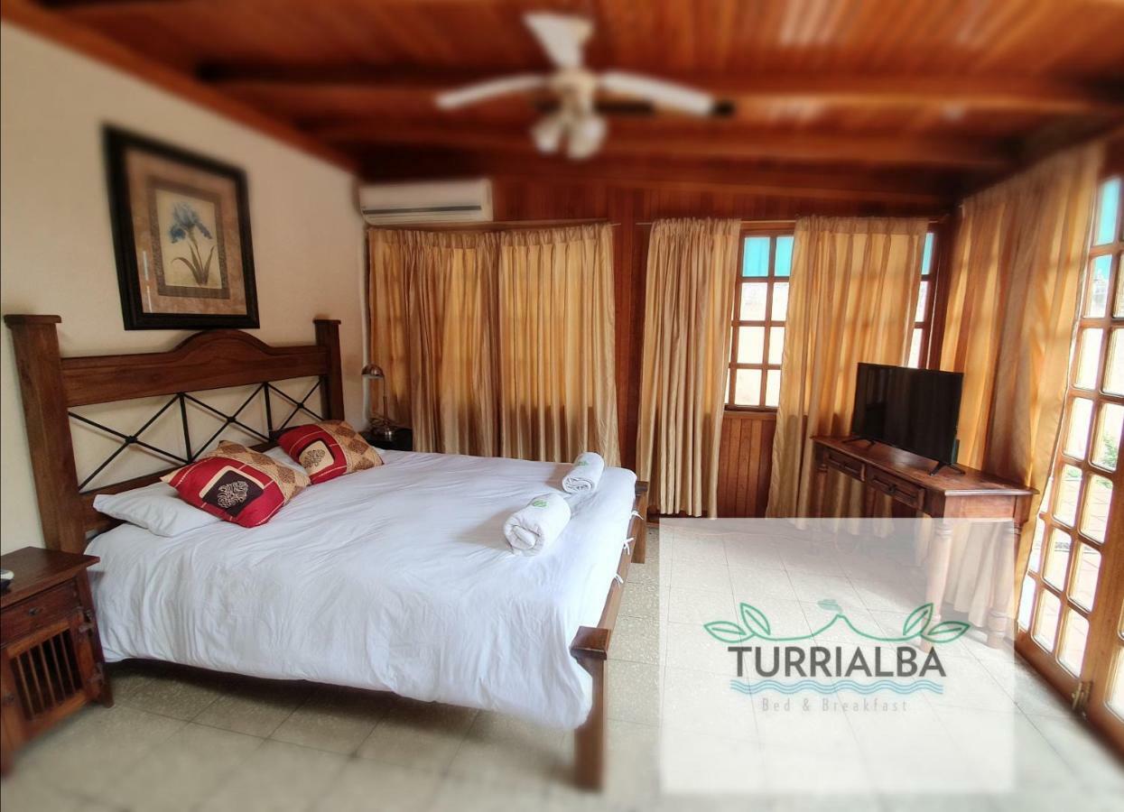 Turrialba Bed & Breakfast Exterior photo
